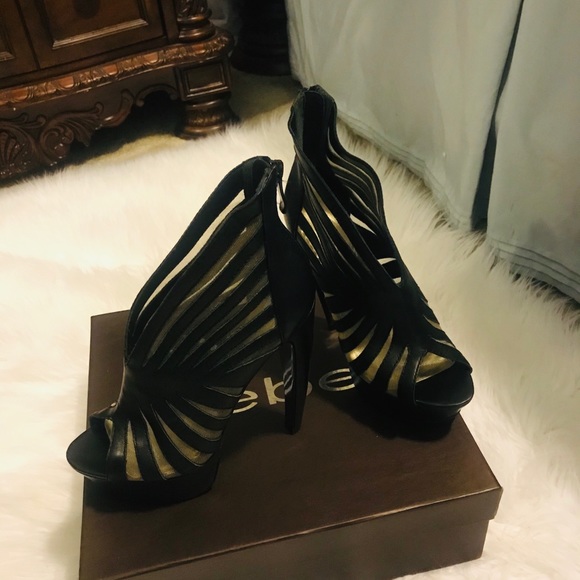 Bebe - Picture 2 of 5